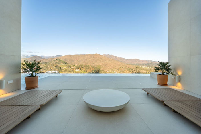 Image No.45-5 Bed Villa for sale