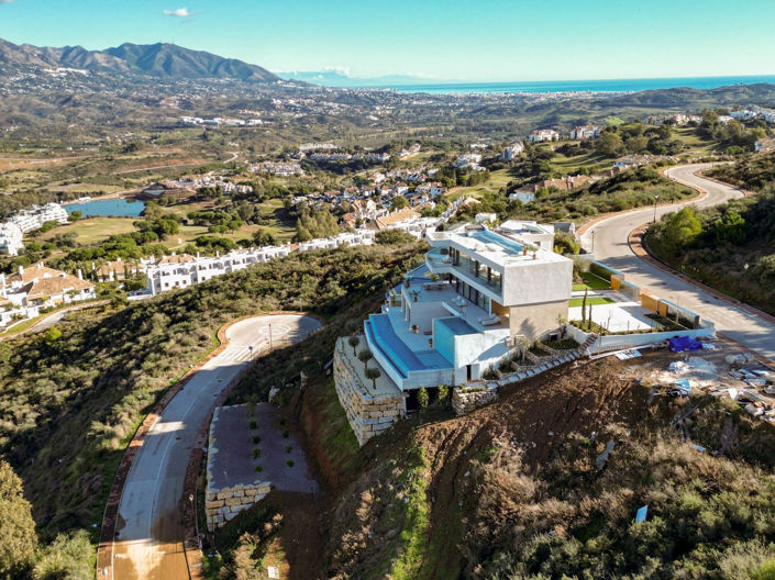 Image No.5-5 Bed Villa for sale