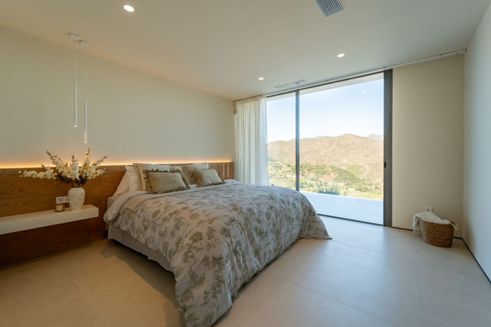 Image No.52-5 Bed Villa for sale