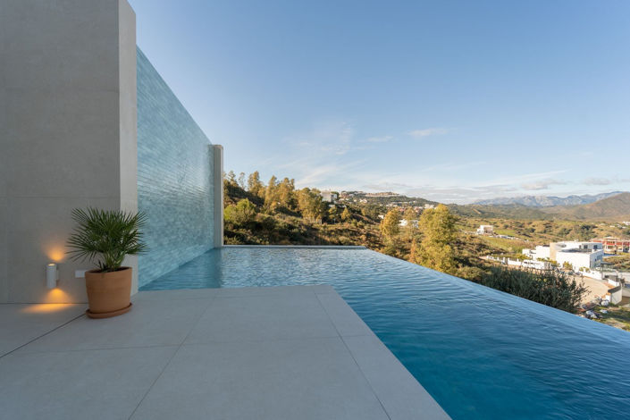 Image No.6-5 Bed Villa for sale