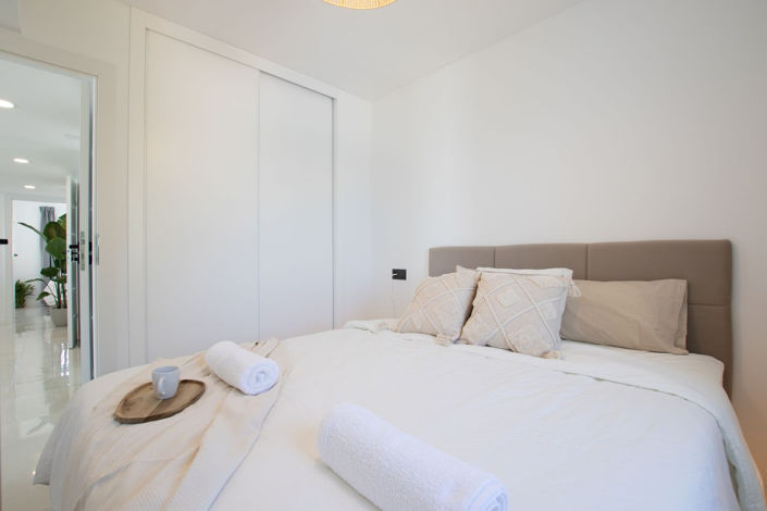 Image No.3-3 Bed Apartment for sale