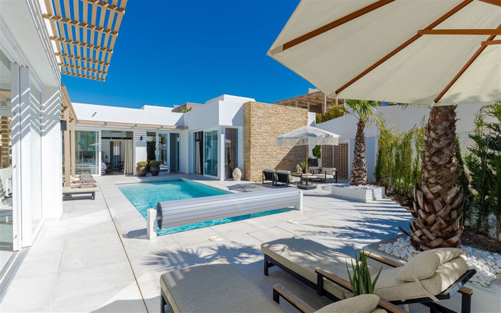 Image No.9-9 Bed Villa for sale