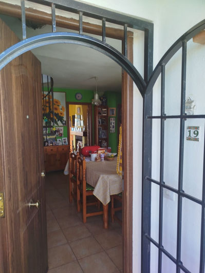 Image No.21-4 Bed Apartment for sale