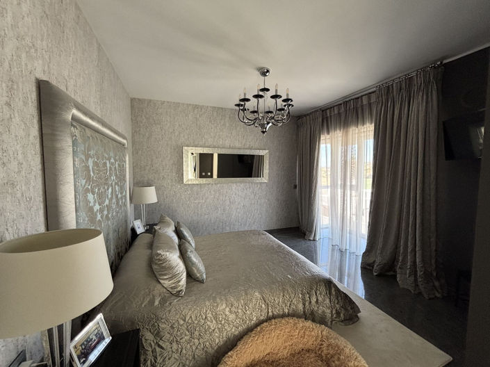 Image No.21-5 Bed Villa for sale
