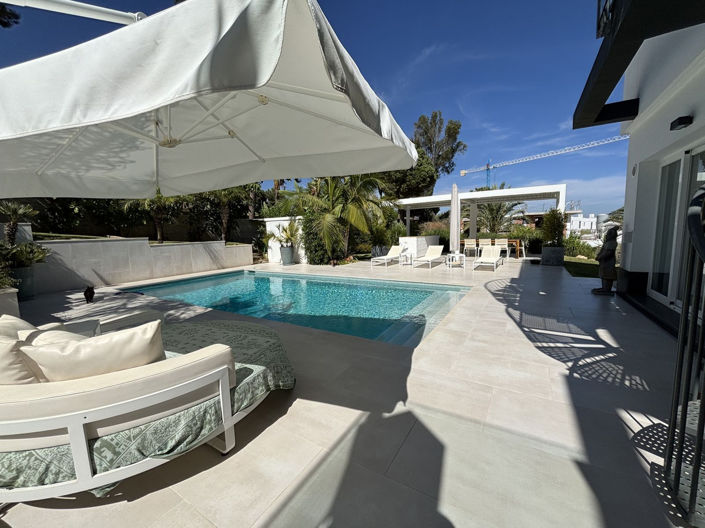 Image No.3-5 Bed Villa for sale