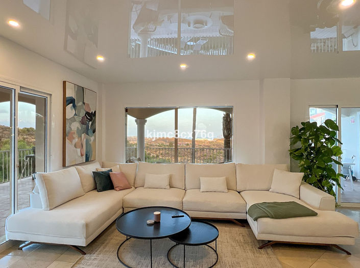 Image No.15-6 Bed Villa for sale