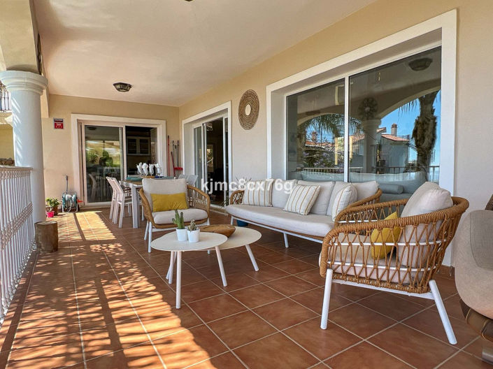 Image No.18-6 Bed Villa for sale