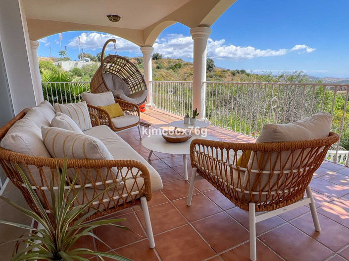 Image No.19-6 Bed Villa for sale