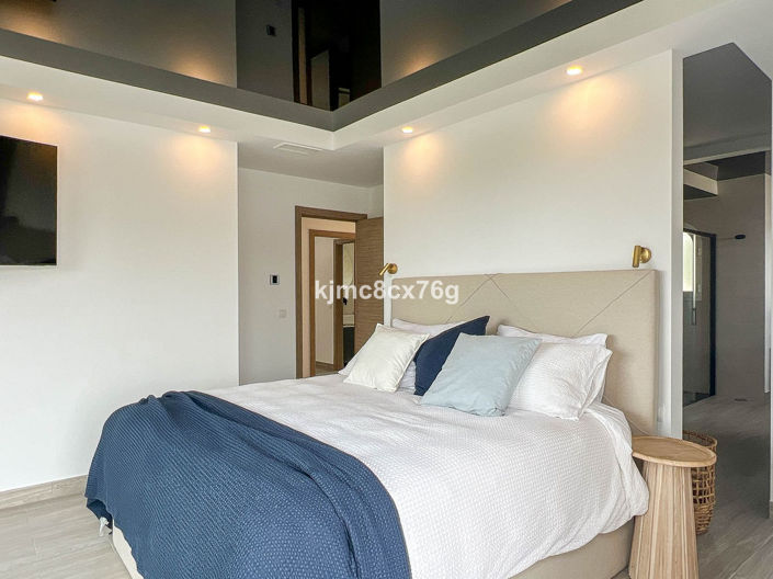 Image No.33-6 Bed Villa for sale