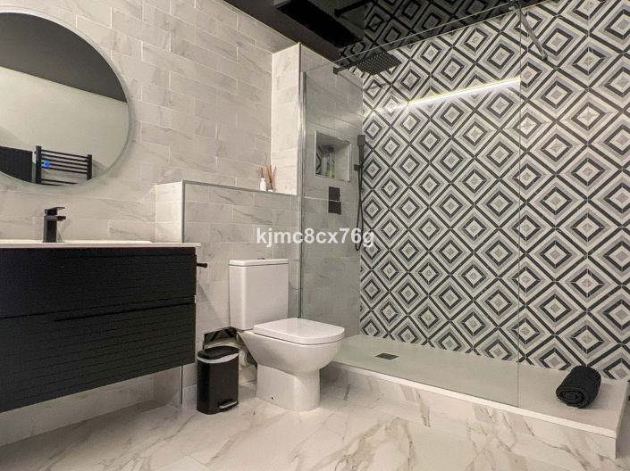 Image No.48-6 Bed Villa for sale