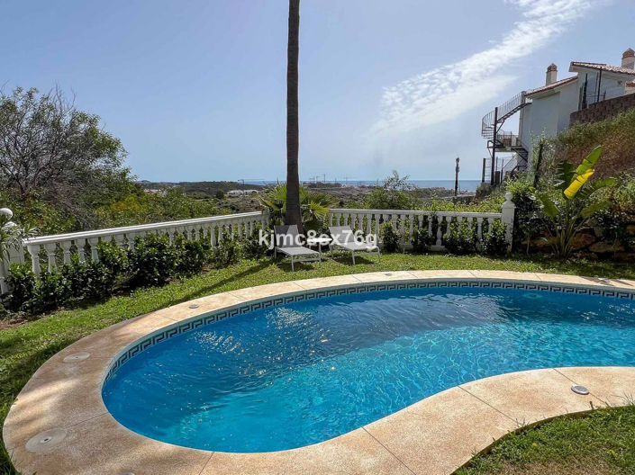 Image No.54-6 Bed Villa for sale