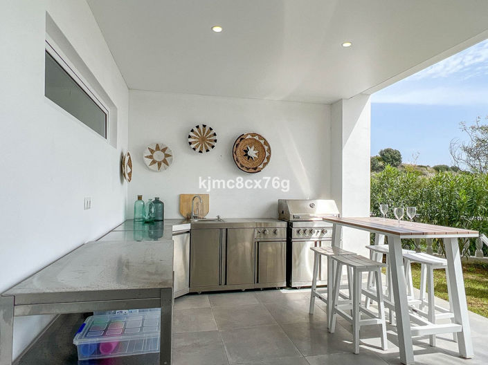 Image No.57-6 Bed Villa for sale