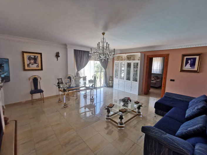 Image No.14-6 Bed Villa for sale