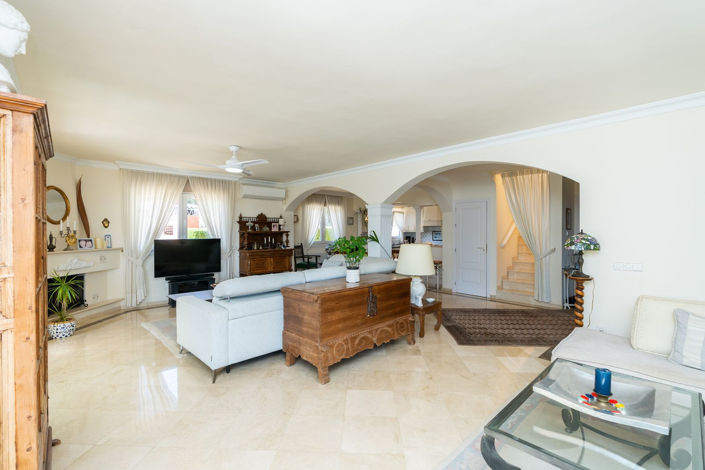 Image No.17-3 Bed Villa for sale