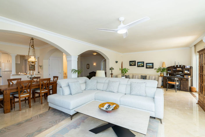 Image No.19-3 Bed Villa for sale