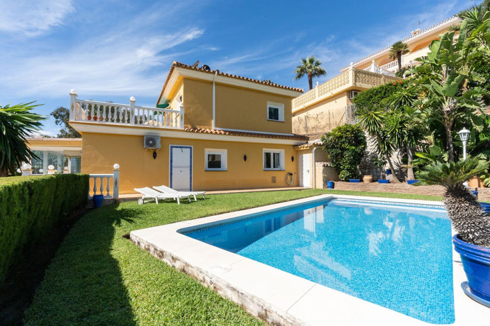 Image No.2-3 Bed Villa for sale