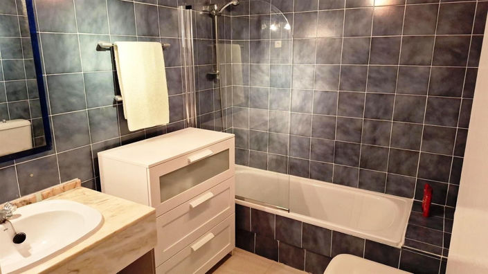 Image No.12-3 Bed Apartment for sale