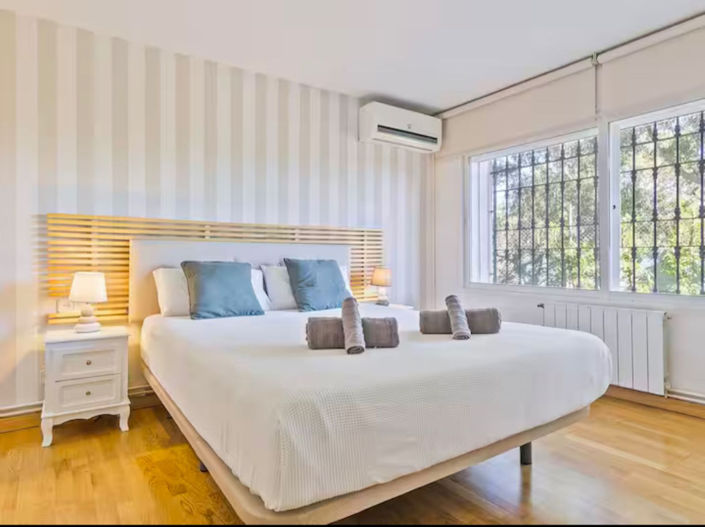 Image No.16-6 Bed Villa for sale