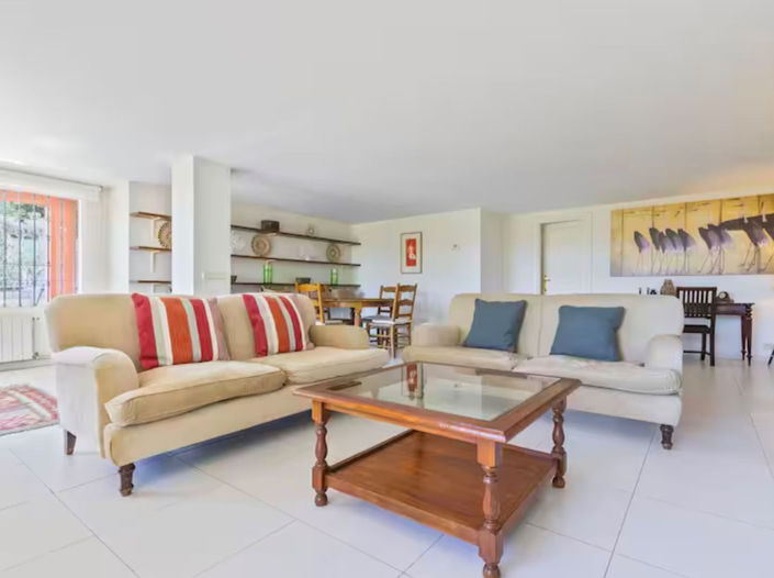 Image No.17-6 Bed Villa for sale