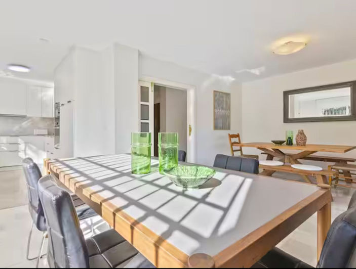 Image No.4-6 Bed Villa for sale