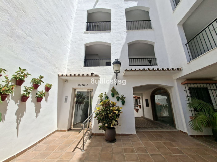 Image No.34-3 Bed Apartment for sale