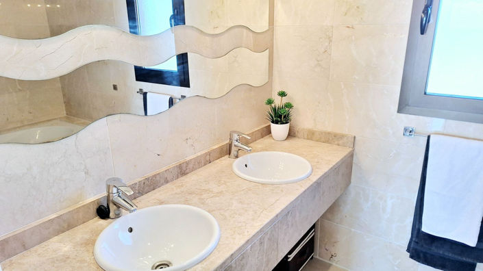 Image No.16-2 Bed Apartment for sale