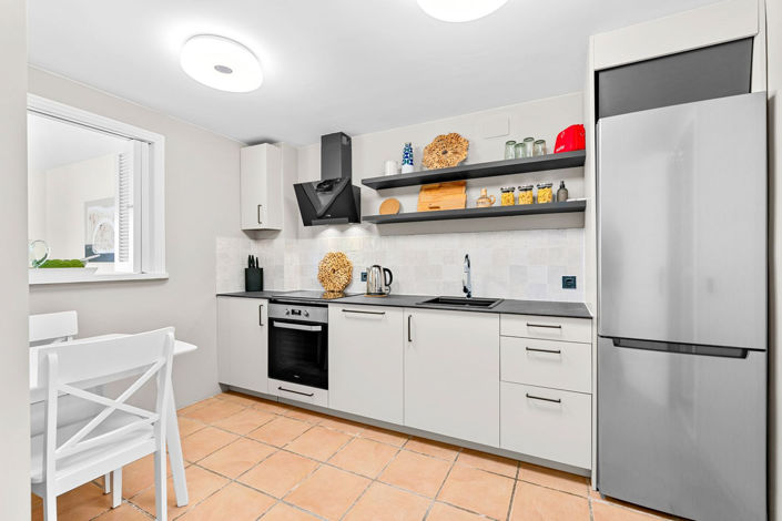 Image No.19-3 Bed Apartment for sale