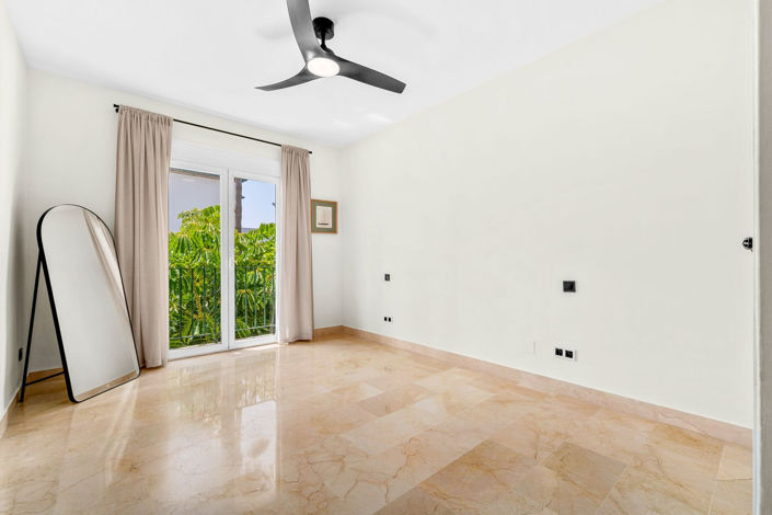 Image No.25-3 Bed Apartment for sale