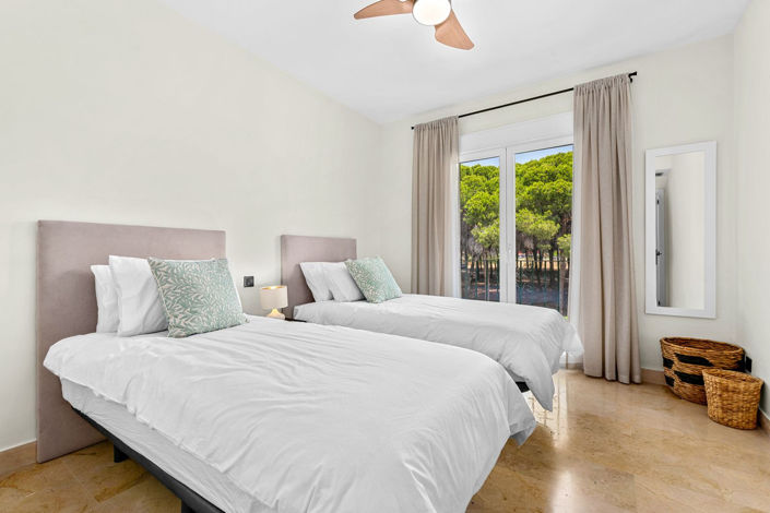 Image No.28-3 Bed Apartment for sale
