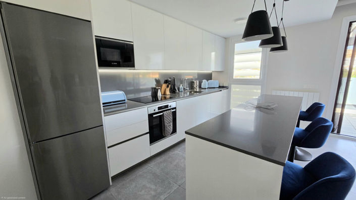 Image No.15-4 Bed Apartment for sale