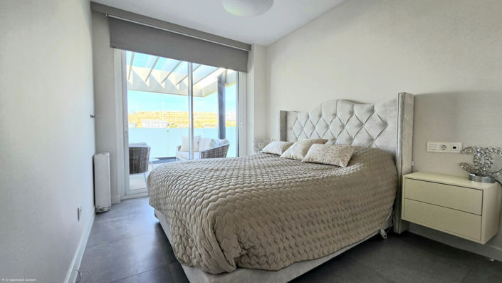 Image No.28-4 Bed Apartment for sale