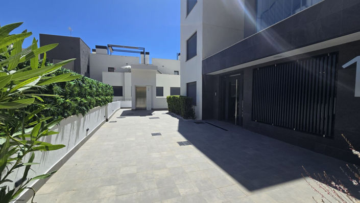 Image No.54-4 Bed Apartment for sale