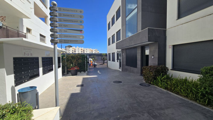 Image No.56-4 Bed Apartment for sale