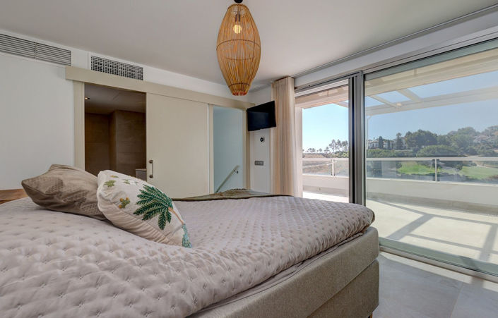 Image No.11-3 Bed Apartment for sale