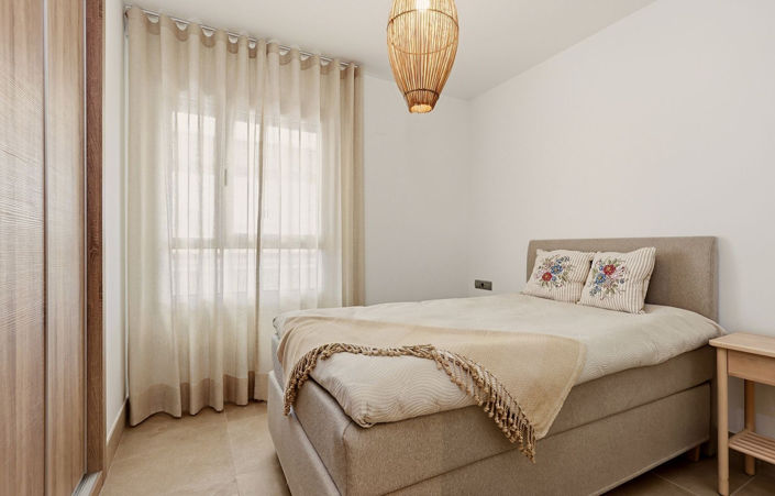 Image No.18-3 Bed Apartment for sale