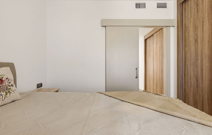 Image No.20-3 Bed Apartment for sale