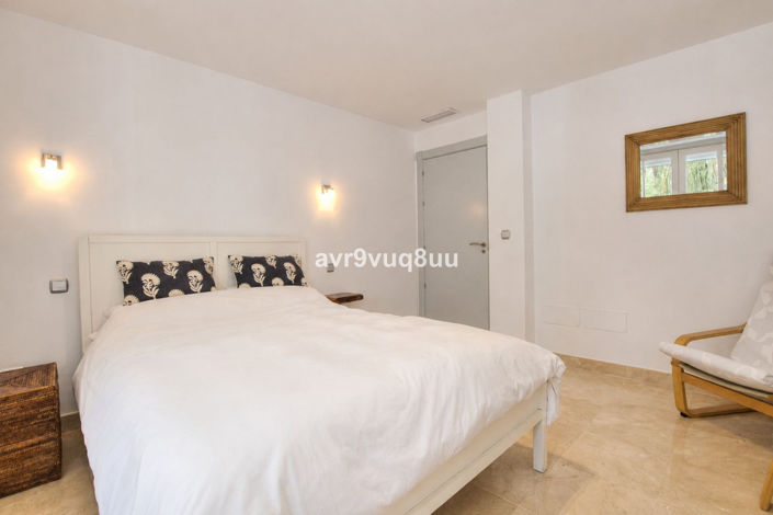 Image No.25-5 Bed Villa for sale