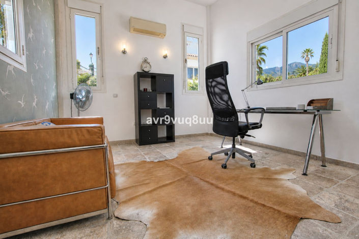 Image No.32-5 Bed Villa for sale