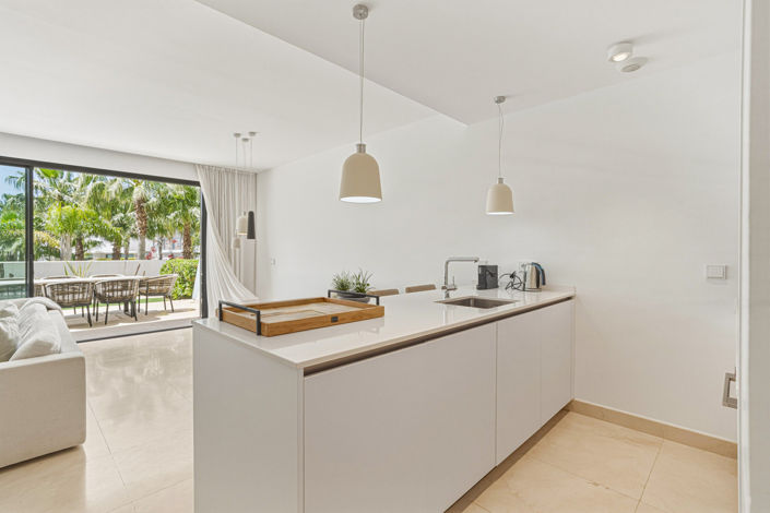 Image No.11-4 Bed Townhouse for sale