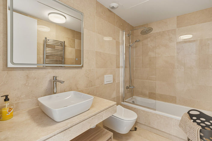 Image No.33-4 Bed Townhouse for sale