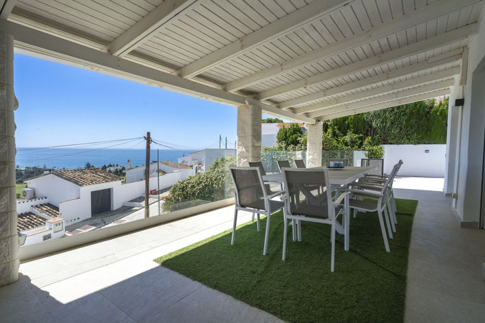 Image No.2-5 Bed Villa for sale