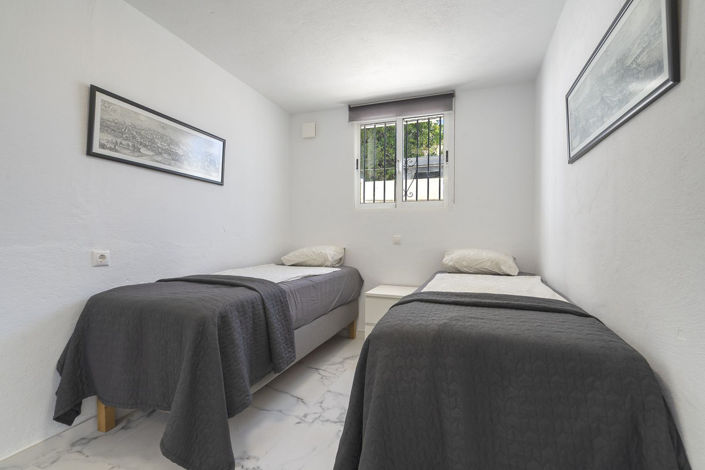 Image No.28-5 Bed Villa for sale