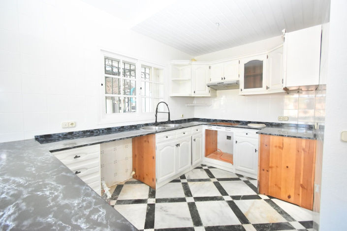 Image No.25-5 Bed Villa for sale