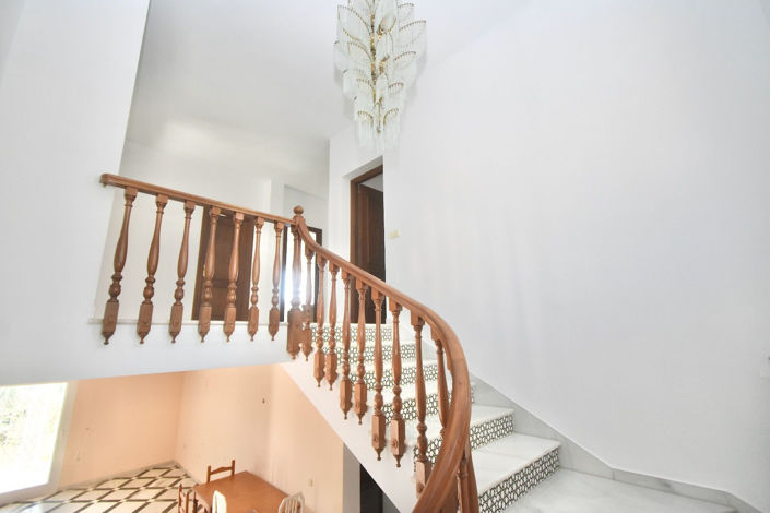 Image No.30-5 Bed Villa for sale