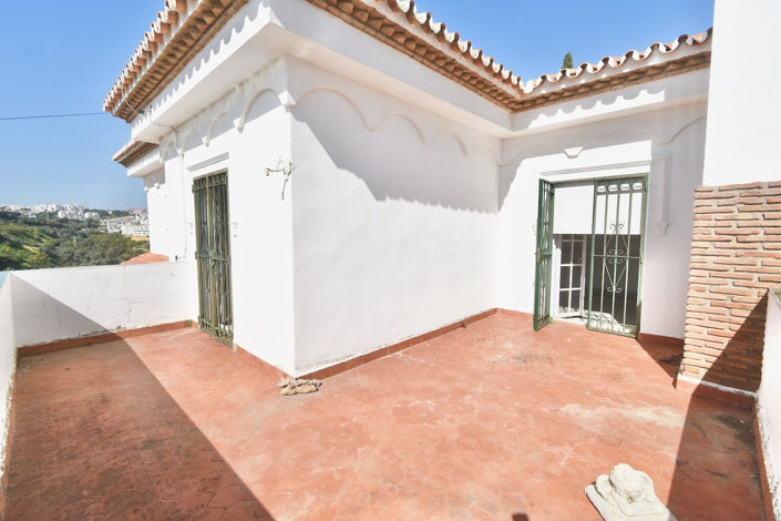 Image No.35-5 Bed Villa for sale