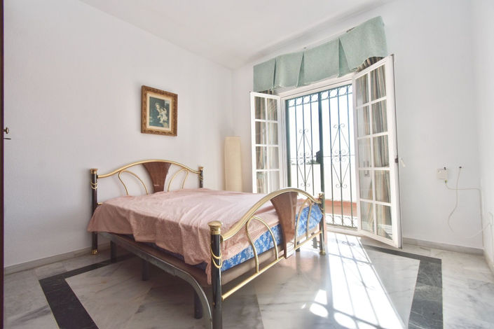 Image No.41-5 Bed Villa for sale