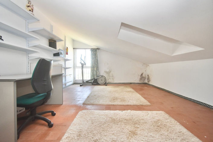 Image No.47-5 Bed Villa for sale
