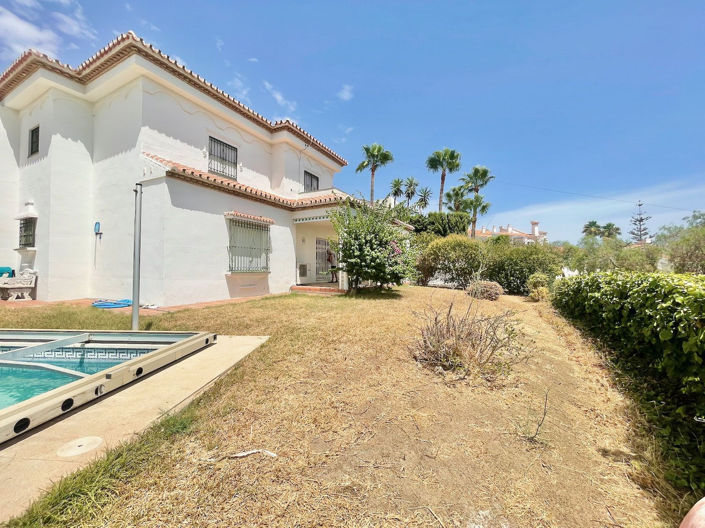 Image No.47-5 Bed Villa for sale