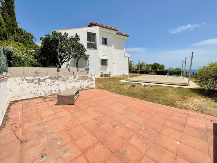 Image No.48-5 Bed Villa for sale