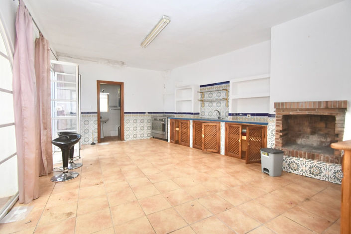 Image No.52-5 Bed Villa for sale